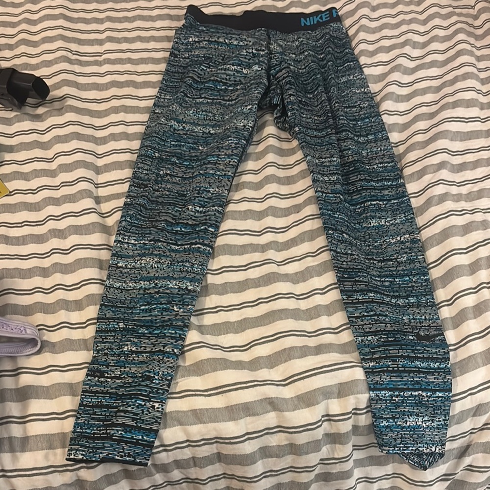 Nike Blue Dynamic Leggings for Active Performance